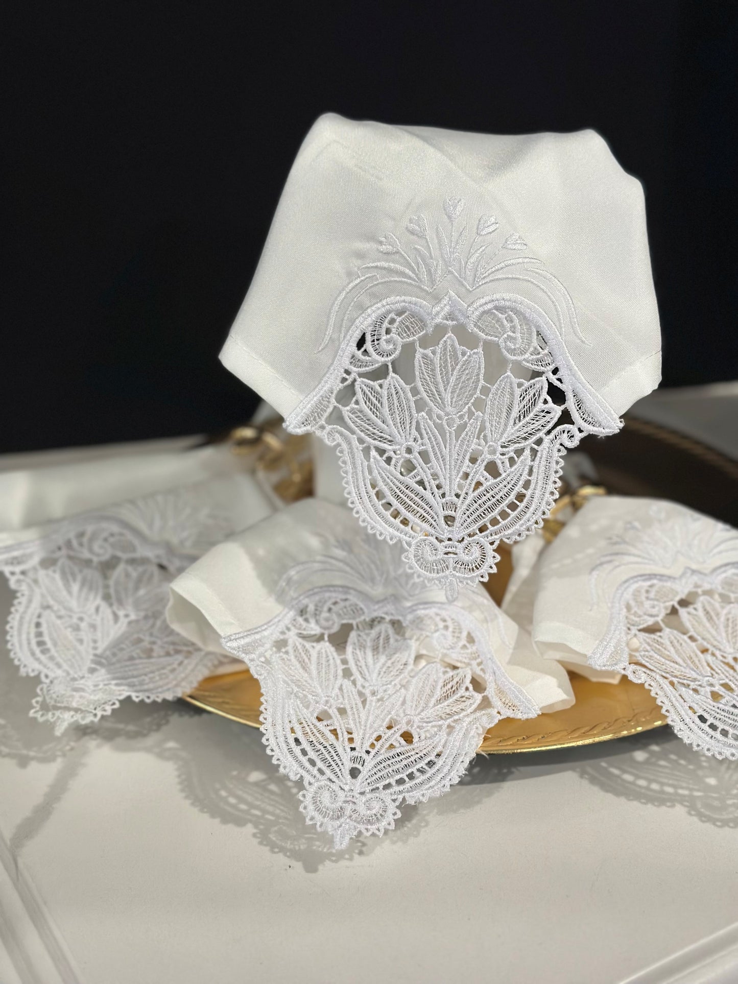 Lace Tulip Napkin Set (4)