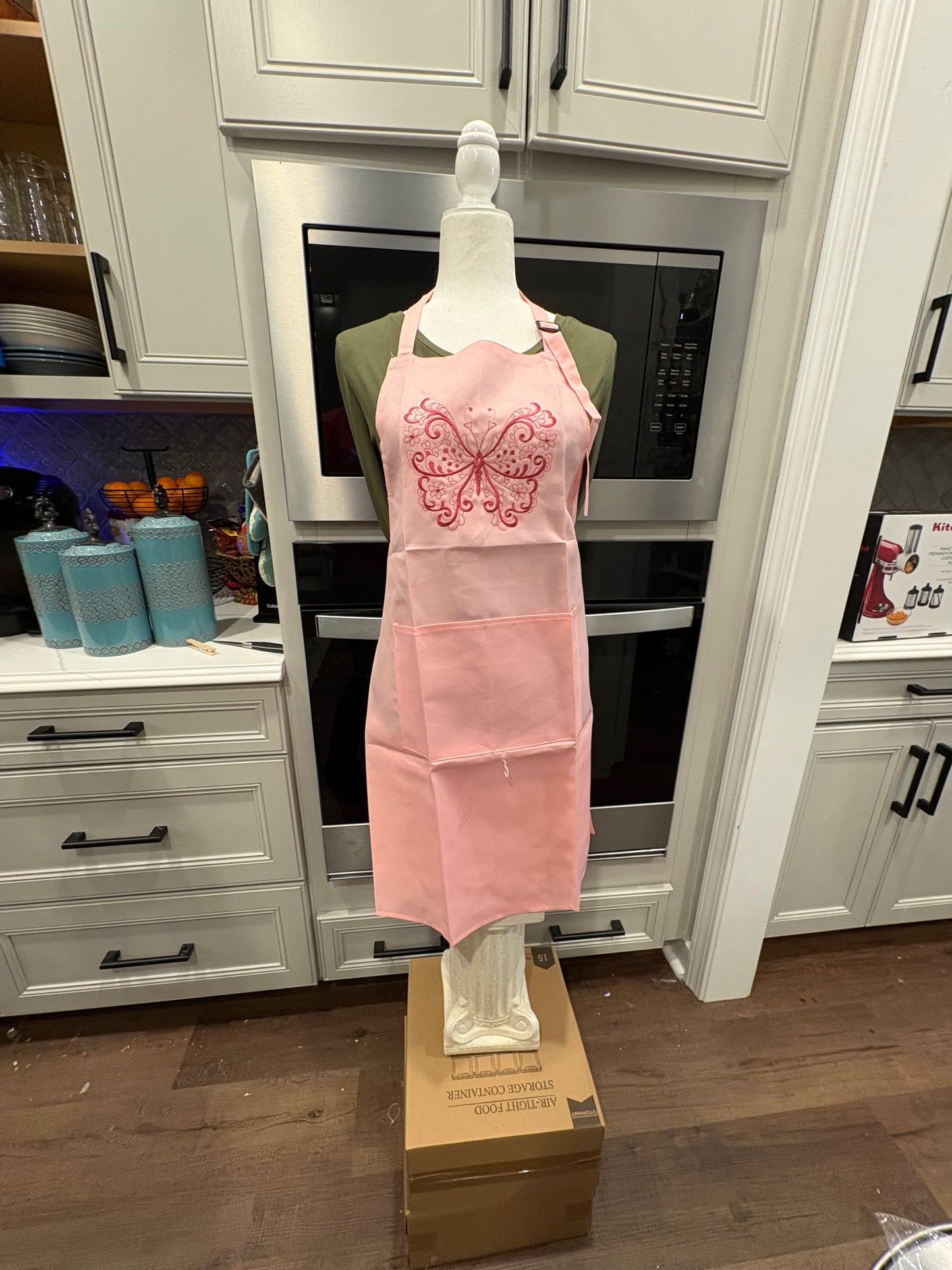 BUTTERFLY APRON